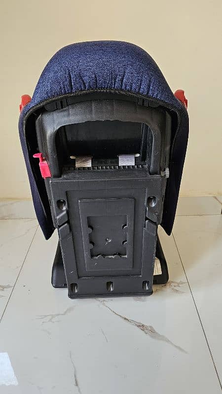 baby car seat Pierre Cardin 2