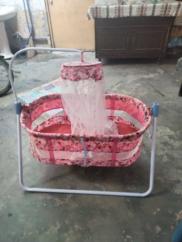 Baby swing jhula in good condition not use 5