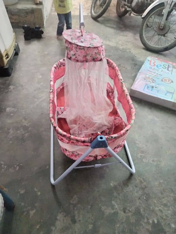 Baby swing jhula in good condition not use 6