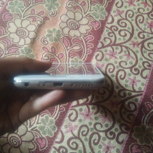 vivo only glass crack 1