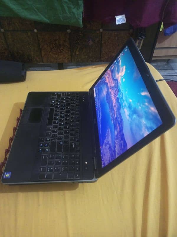 Dell Latitude e6540- Good Condition 1