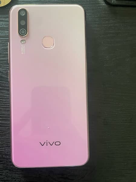 Vivo Y 17 6