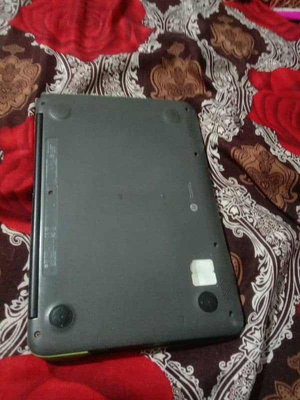 chromebook 2GB ram 32GB 9 hours bettery timing 5