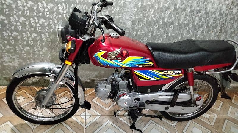 Honda cd 70 2021 model 21 k august ki hai urgent sale 2