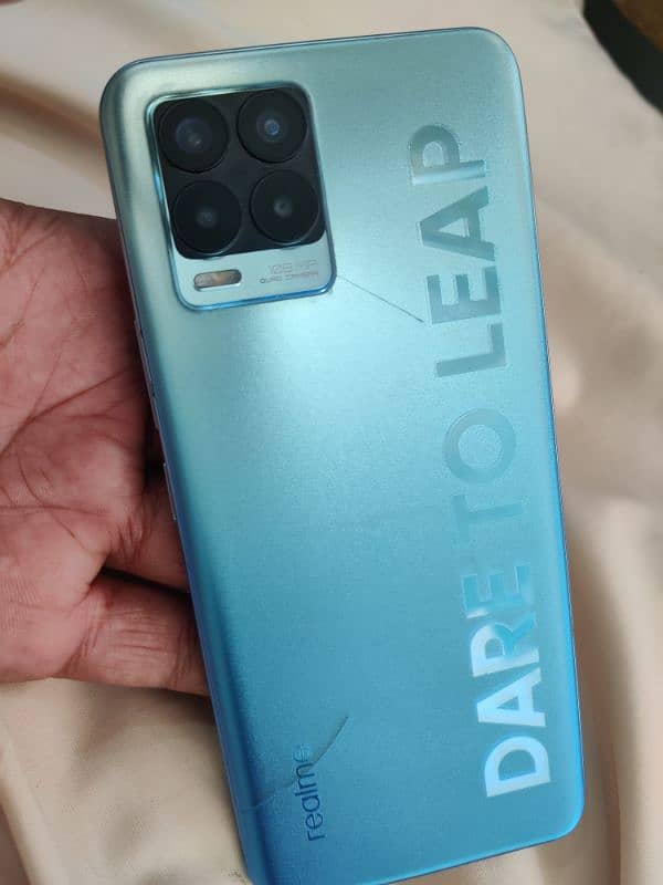 realme 8pro condition 10by8 snapdragon 720 1