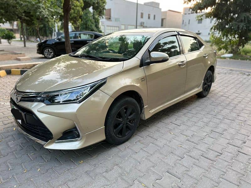 Toyota Corolla Altis 2015 4