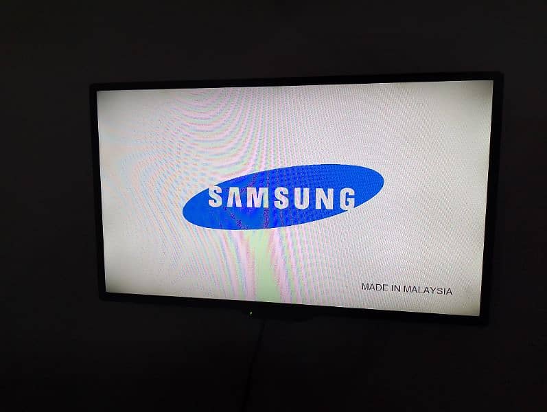 LCD Samsung in a good condition. 2