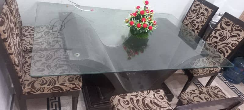 dinning table for sale 6 chair lush condition 0309 8265689 03358573833 8