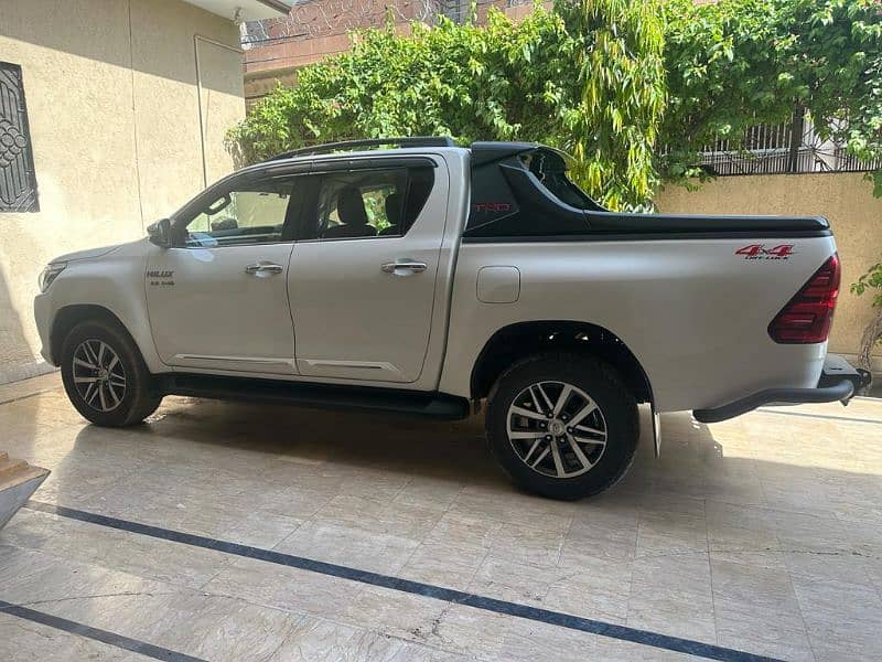 Toyota Hilux 2018 6