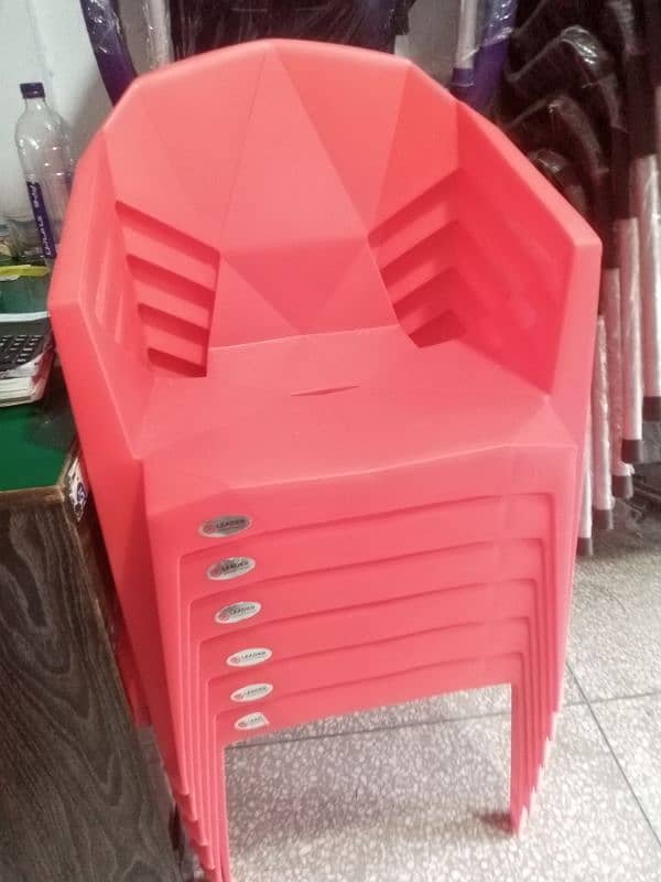 6 chair 1 folding table pure plastic leader 0