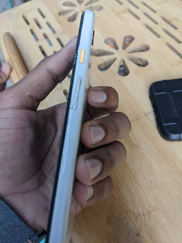 Google Pixel 3A For Sale [4+64]GB.    sim card ok he 5