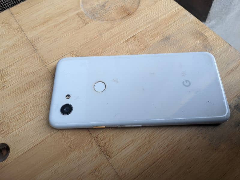 Google Pixel 3A For Sale [4+64]GB.    sim card ok he 10