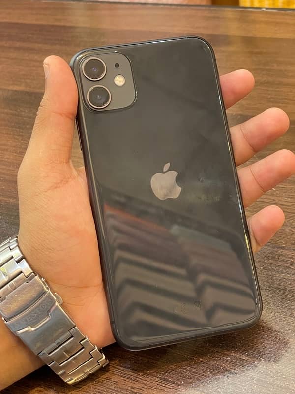 iphone 11 factory unlock. 64gb 100% bettery health Non active 2