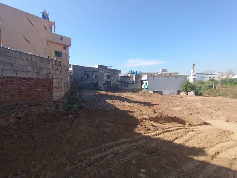 4 Marla plot for sale on very ideal location Foundation university 0