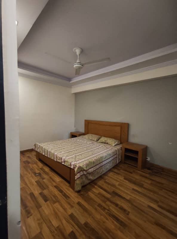 4 Bed Room Fully Furnished Apartment Available For Sale 10