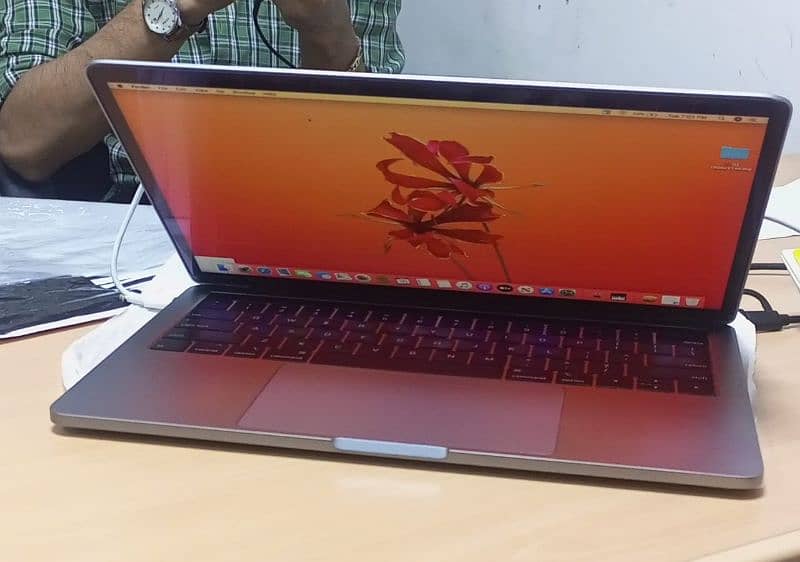 Macbook Pro 2019 Core i7 with 16/512 Configuration 1