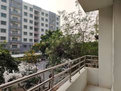 BEAUTIFUL VIEW 10 MARLA 3 BED FLAT ON 3rd FLOOR IS AVAILABLE FOR SALE IN ASKARI-11 LAHORE