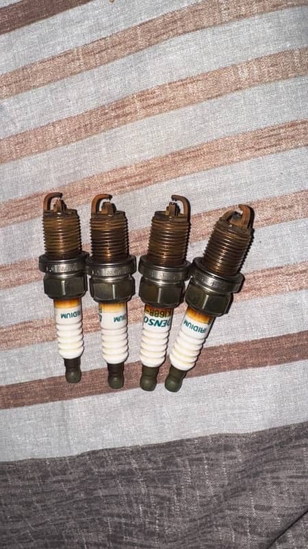 denso spark plugs for aqua FK16BR-Al8 3