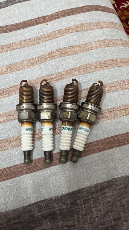 denso spark plugs for aqua FK16BR-Al8 4