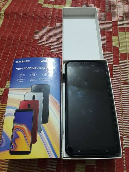 Samsung galaxy J6 +,Complete box,(03165859104),Ram 3gb,Memry 32gb 7