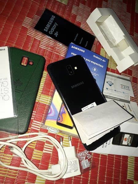 Samsung galaxy J6 +,Complete box,(03165859104),Ram 3gb,Memry 32gb 18