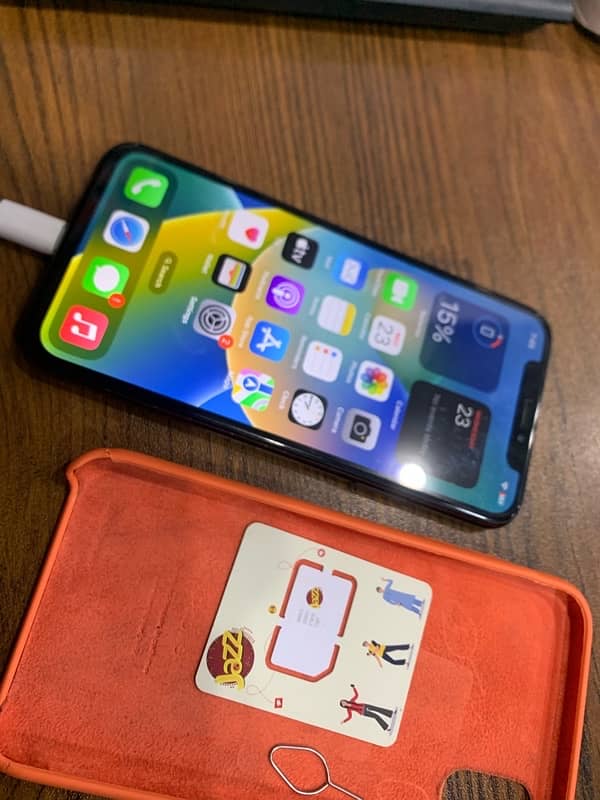 urgent sale iPhone X 64 Gb 6