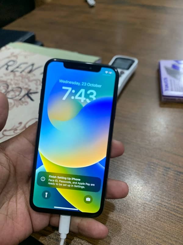 urgent sale iPhone X 64 Gb 12