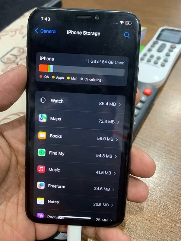 urgent sale iPhone X 64 Gb 13