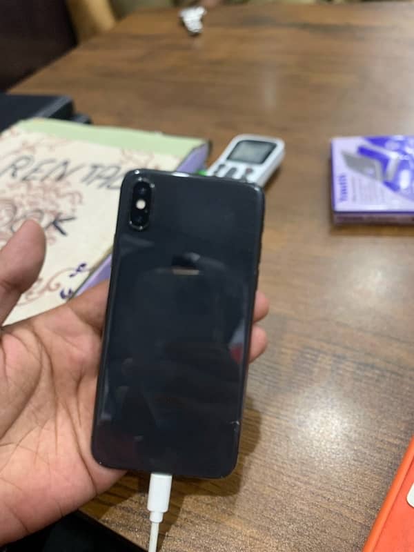 urgent sale iPhone X 64 Gb 14