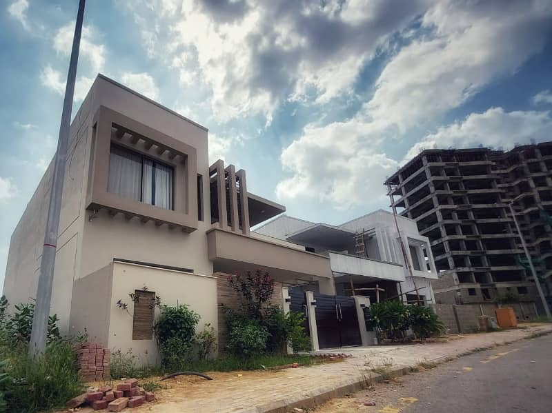 Well-constructed House Available For rent In Bahria Town - Precinct 1 7