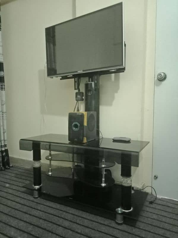 Fancy lcd standTable New condition 0