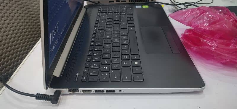 HP Laptop Core i7 8th Gen ( 4GB Graphics Card) 4