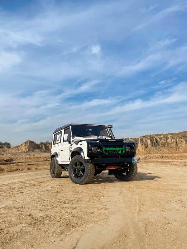 Land Rover Defender 1990 0