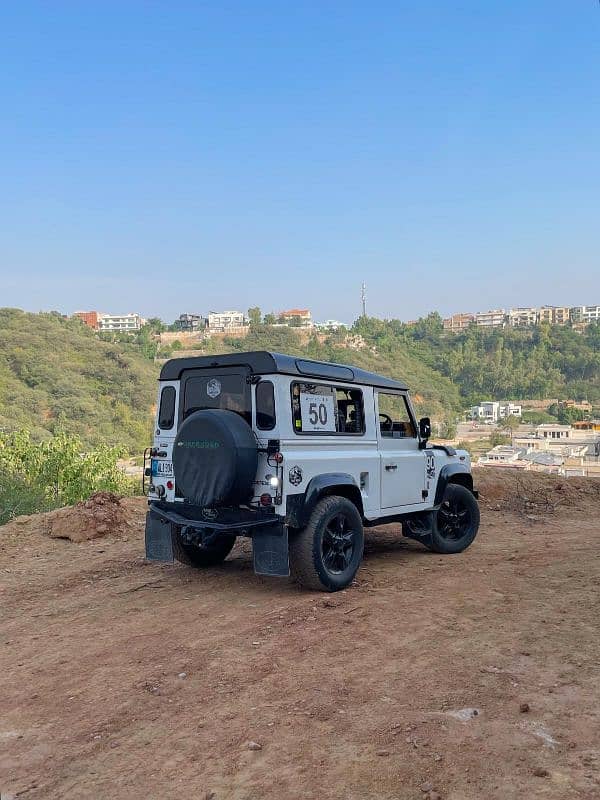 Land Rover Defender 1990 15