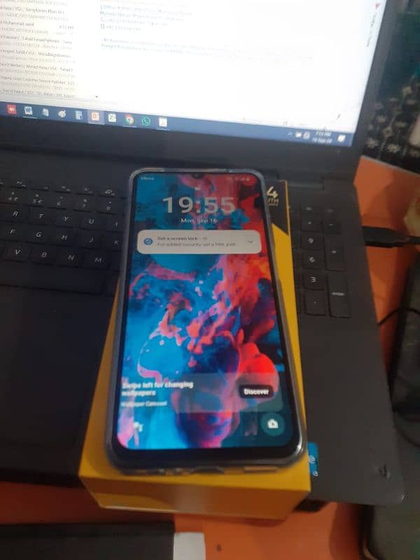 Realme C61 6/128 6