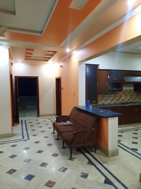 1 KANAL UPPER PORTION FOR RENT IN MILITARY ACCOUNTS COLLEGE ROAD LAHORE 17