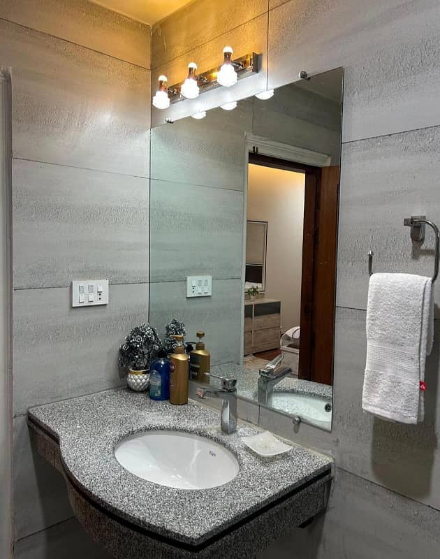 Two bedroom luxury apartment available on daily and weekly basis f11 markaz 5