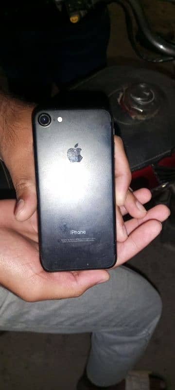 IPhone 7 32 GB 10/10 1