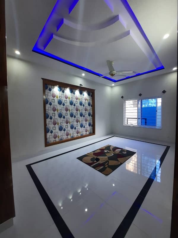 14 Marlas Tile Flooring House Available For Rent In G-13 5