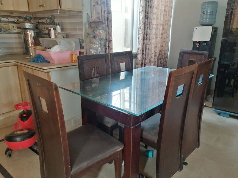 Dining Table for six people 4