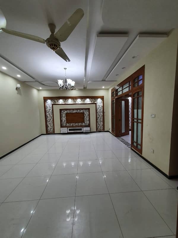 14 Marlas Double Storey Independent Tile Flooring House Corner With Lawn G-13 3