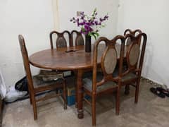 dining table for urgent sale 0