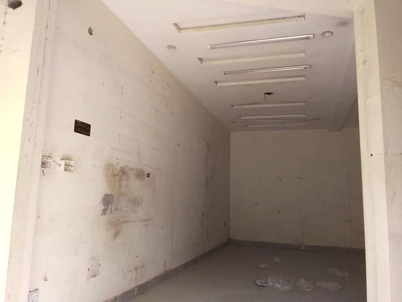 Ground hall shop for rent in johar town very rushi area hot location best for 2