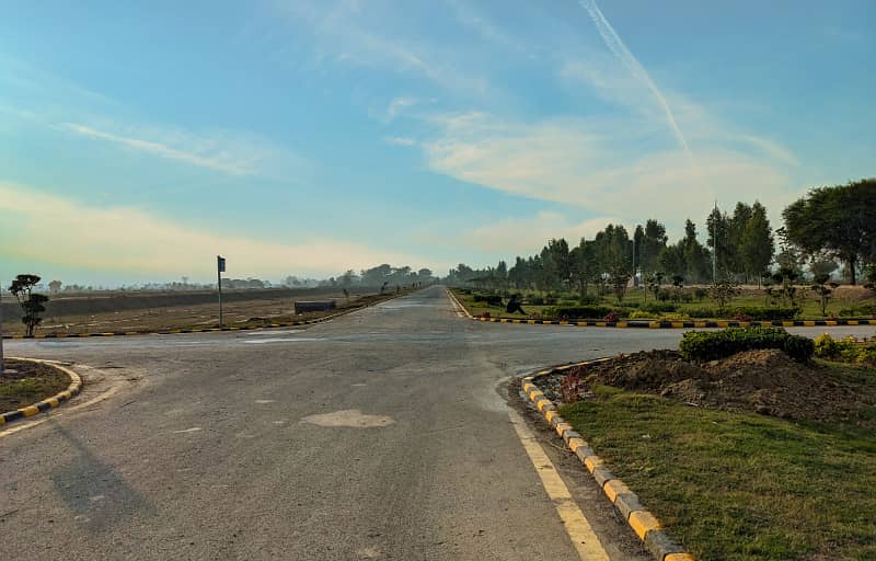 All Paid ! Nearest 300ft Road On-Ground Best and Reasonable 5 Marla Plot In LDA City Lahore 16