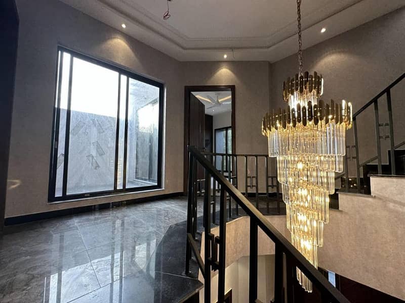 10 Marla Beautiful Upper Portion Available For Rent In Lake City Sector M2A 7