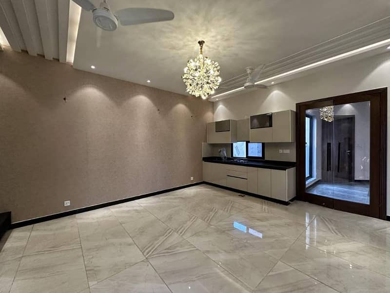 10 Marla Beautiful Upper Portion Available For Rent In Lake City Sector M2A 8