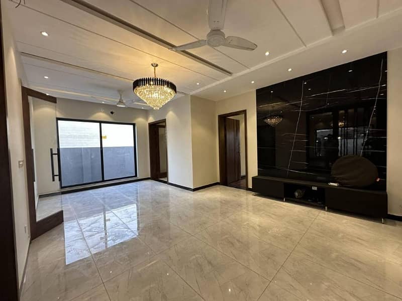 10 Marla Beautiful Upper Portion Available For Rent In Lake City Sector M2A 12