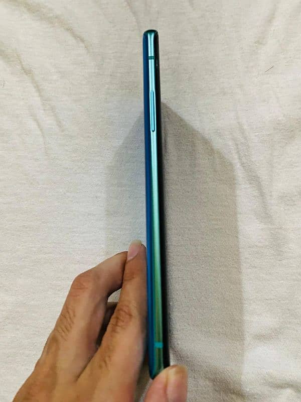 oneplus 8 10/10 dual globle PTA chance wala 2