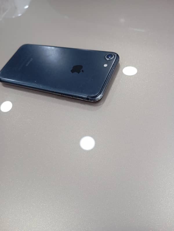 iphone 7 /32 Gb  PTA approved ha 3