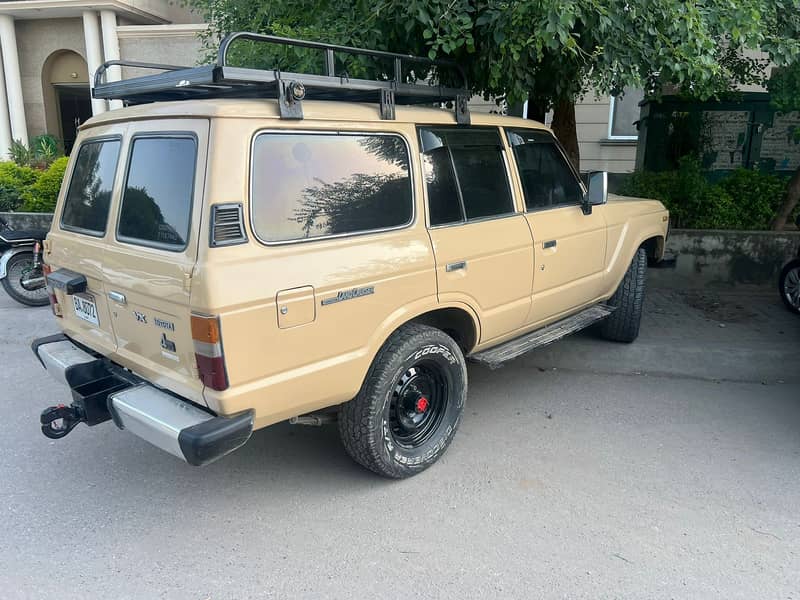 Toyota Land Cruiser 1982 3